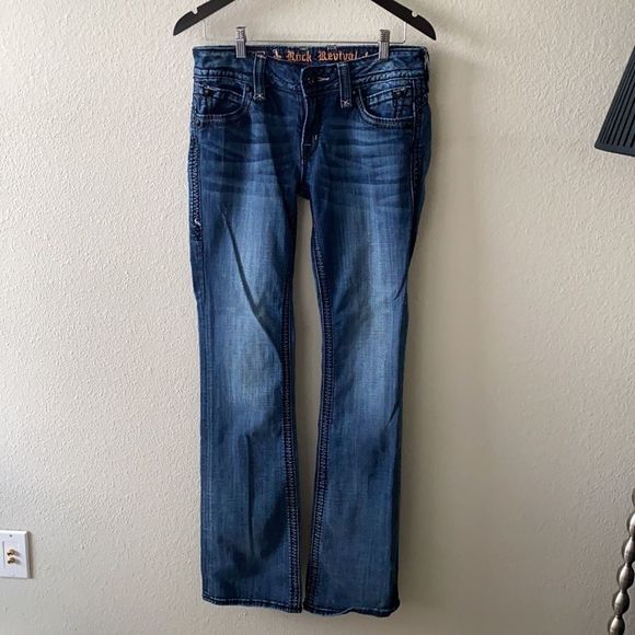 Rock Revival | Amy Boot - Picture 2 of 10